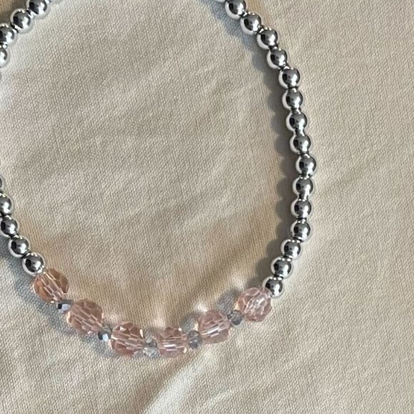 NWT Tocara Nathalie RB01139 Hematite Pink Crystal Bracelet. - Picture 4 of 4